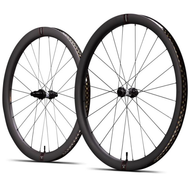 Reserve Paire de Roues – 40 | 44 GR – DT 350 – 28″ | Carbon | Clincher | Centerlock – 12x100mm | 12x142mm – Shimano HG-EV