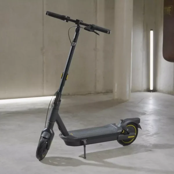 Trottinette électrique NINEBOT MAX G2 2023